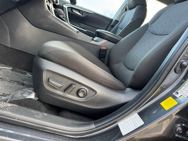 2025 Toyota RAV4 Hybrid XLE AWD