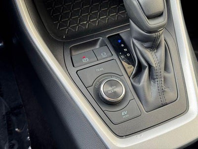 2025 Toyota RAV4 Hybrid XLE AWD