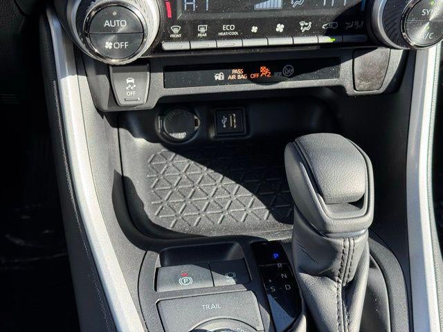 2025 Toyota RAV4 Hybrid XLE AWD