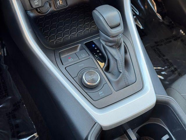 2025 Toyota RAV4 Hybrid XLE AWD