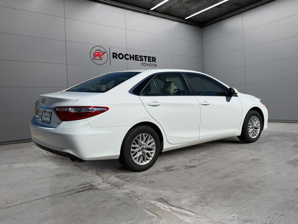 2016 Toyota Camry LE FWD