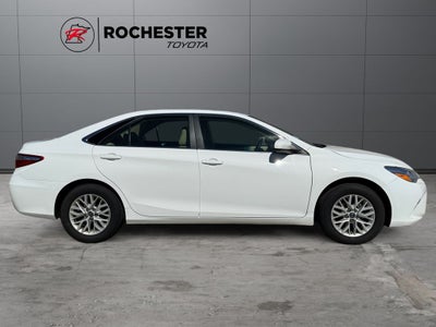 2016 Toyota Camry LE FWD
