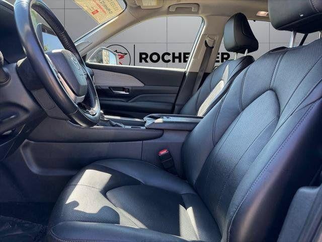 2024 Toyota Grand Highlander Hybrid Limited AWD