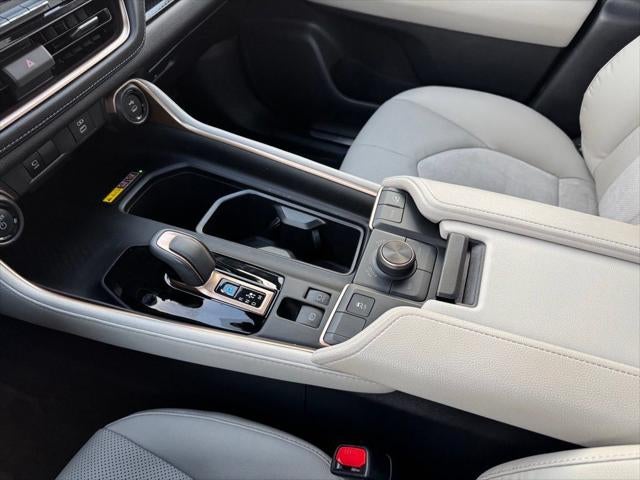 2025 Toyota Grand Highlander Hybrid MAX Platinum AWD