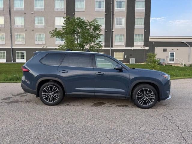 2025 Toyota Grand Highlander Hybrid MAX Platinum AWD