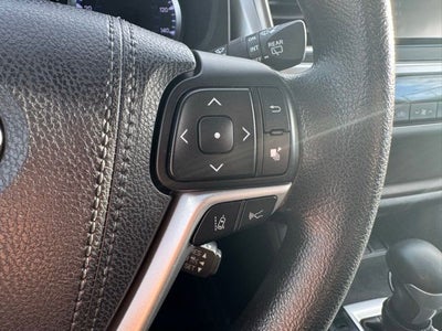 2017 Toyota Highlander Hybrid LE AWD