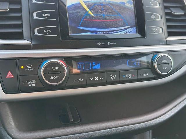 2014 Toyota Highlander LE Plus V6 AWD