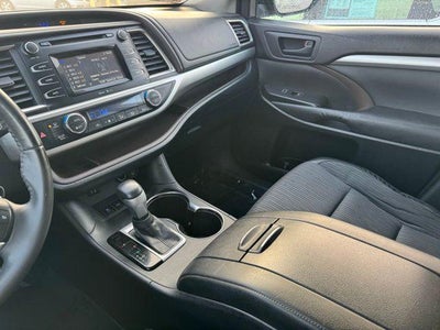 2014 Toyota Highlander LE Plus V6 AWD