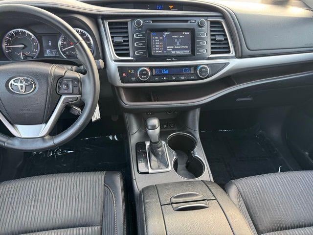 2014 Toyota Highlander LE Plus V6 AWD