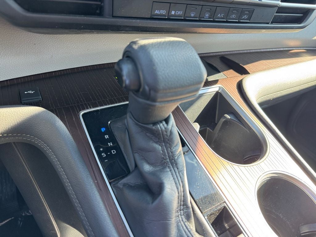 2021 Toyota Sienna LE 8 Passenger