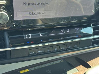2021 Toyota Sienna LE 8 Passenger