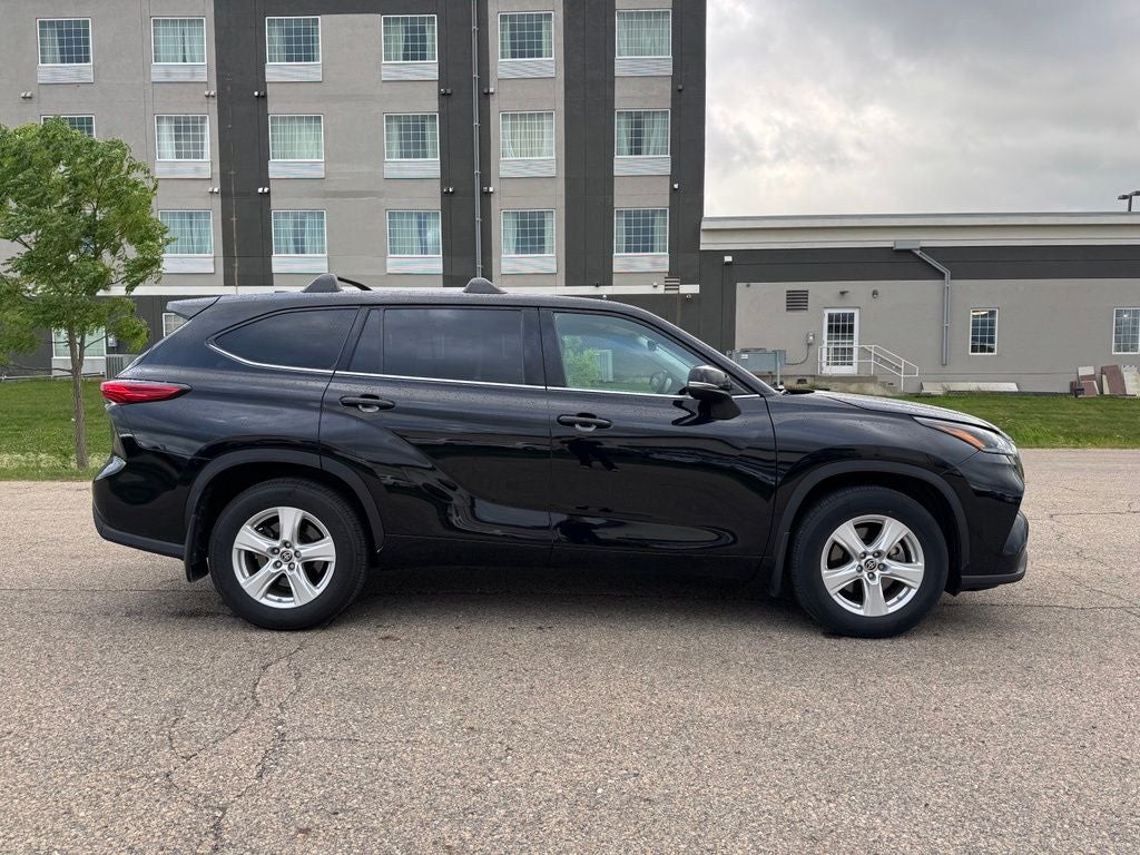 2021 Toyota Highlander LE AWD