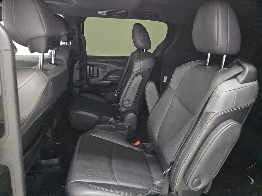 2024 Toyota Sienna Woodland Edition 7 Passenger