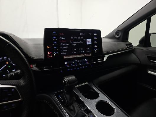 2024 Toyota Sienna Woodland Edition 7 Passenger