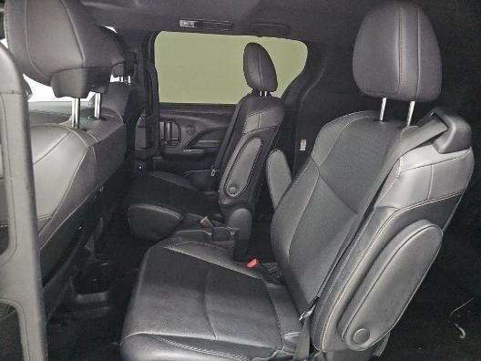 2024 Toyota Sienna Woodland Edition 7 Passenger