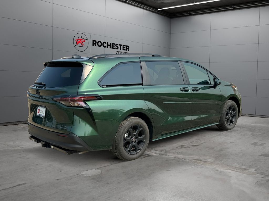 2026 Toyota Sienna Woodland Edition 7 Passenger