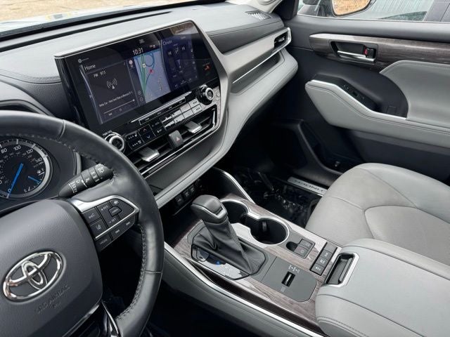 2021 Toyota Highlander Hybrid Limited AWD