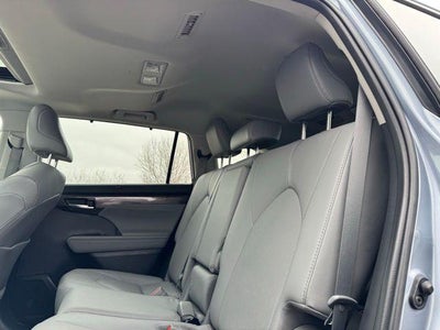 2021 Toyota Highlander Hybrid Limited AWD
