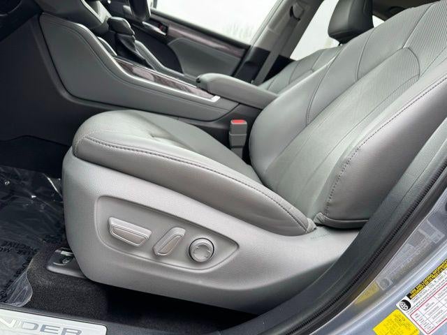 2021 Toyota Highlander Hybrid Limited AWD