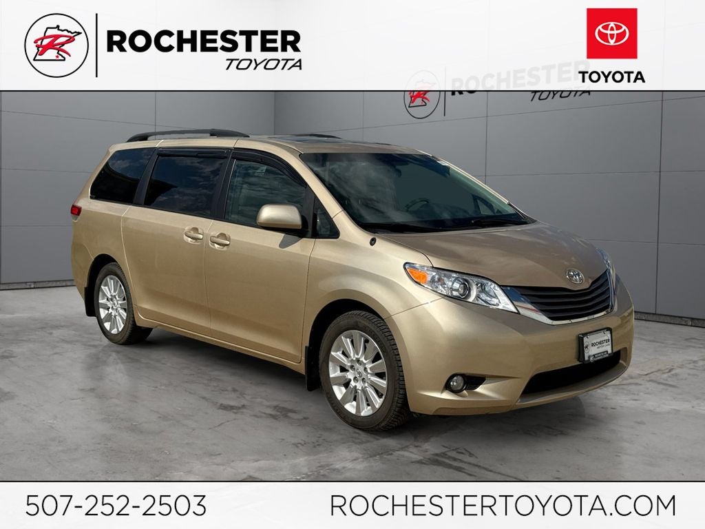 2012 Toyota Sienna XLE 7 Passenger