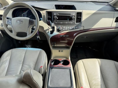 2012 Toyota Sienna XLE 7 Passenger