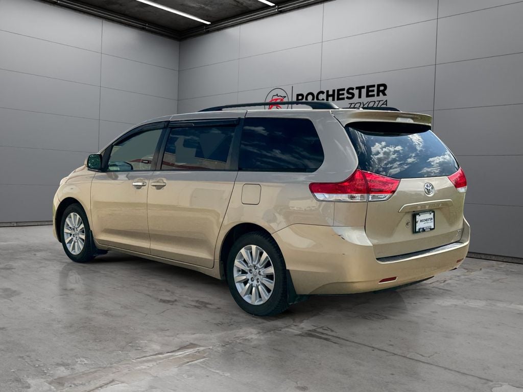 2012 Toyota Sienna XLE 7 Passenger