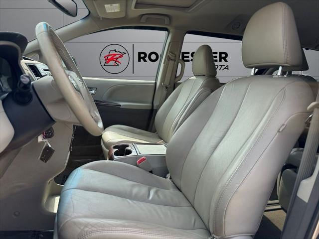 2012 Toyota Sienna XLE 7 Passenger
