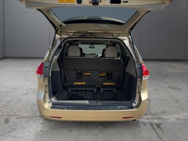 2012 Toyota Sienna XLE 7 Passenger