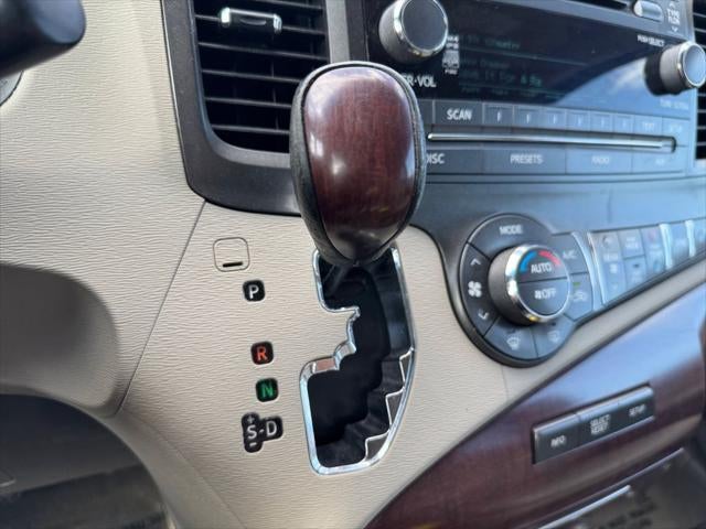 2012 Toyota Sienna XLE 7 Passenger