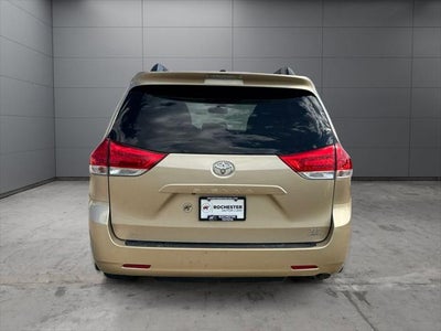 2012 Toyota Sienna XLE 7 Passenger