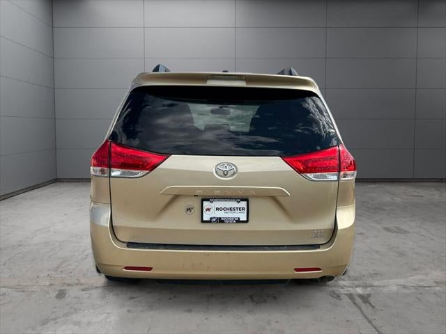 2012 Toyota Sienna XLE 7 Passenger