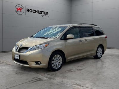 2012 Toyota Sienna XLE 7 Passenger