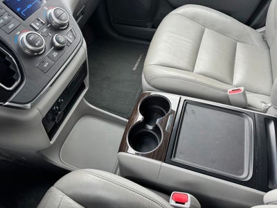 2016 Toyota Sienna XLE 7 Passenger