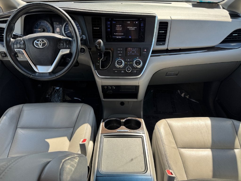 2016 Toyota Sienna XLE 7 Passenger