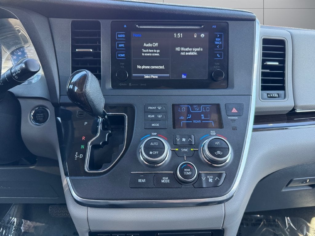 2016 Toyota Sienna XLE 7 Passenger