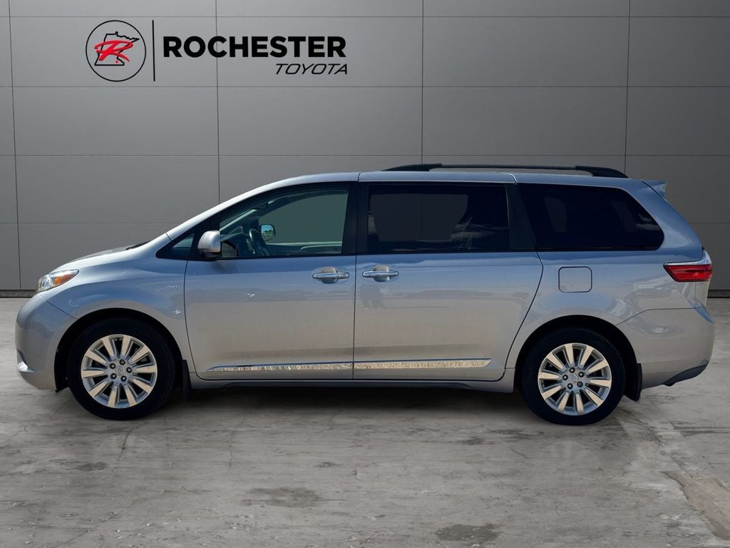 2016 Toyota Sienna XLE 7 Passenger