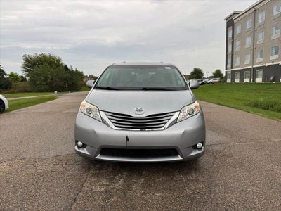 2016 Toyota Sienna XLE 7 Passenger