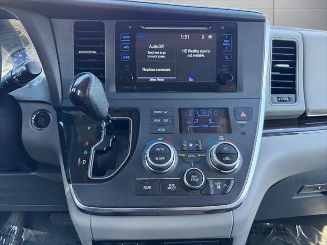 2016 Toyota Sienna XLE 7 Passenger
