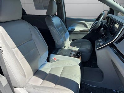 2016 Toyota Sienna XLE 7 Passenger