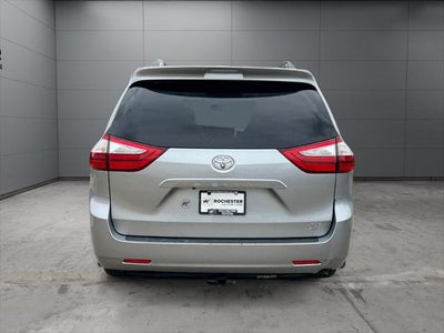 2016 Toyota Sienna XLE 7 Passenger