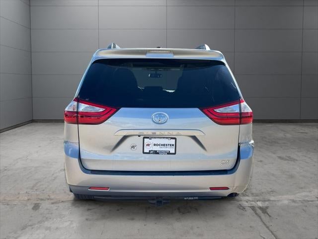 2016 Toyota Sienna XLE 7 Passenger