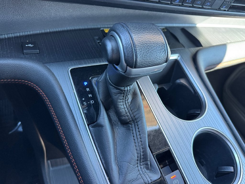 2021 Toyota Sienna XSE 7 Passenger