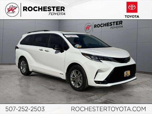 2021 Toyota Sienna XSE 7 Passenger