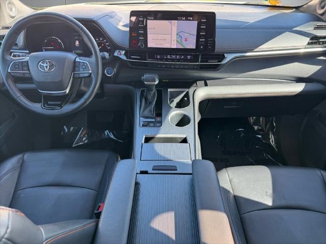 2021 Toyota Sienna XSE 7 Passenger