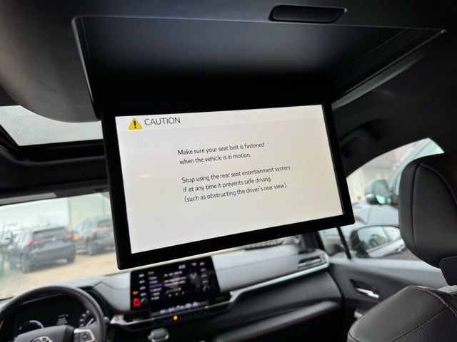 2022 Toyota Sienna XSE 7 Passenger