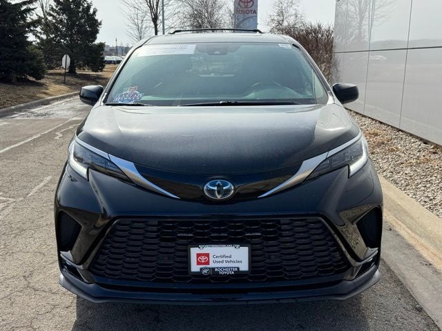 2022 Toyota Sienna XSE 7 Passenger