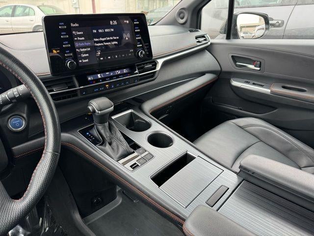 2022 Toyota Sienna XSE 7 Passenger