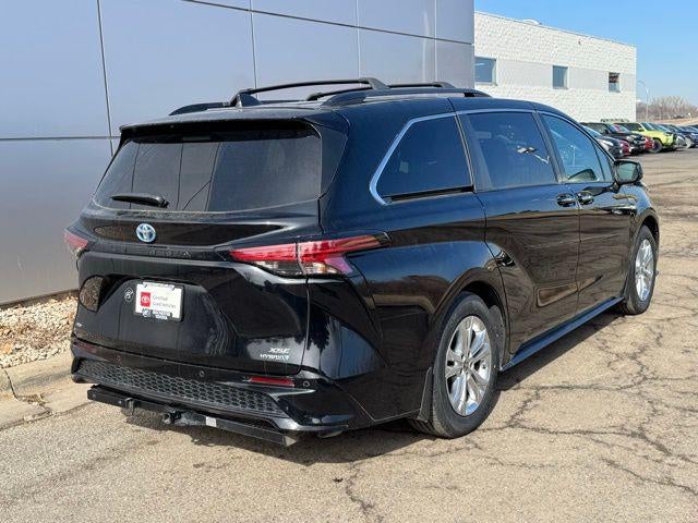 2022 Toyota Sienna XSE 7 Passenger