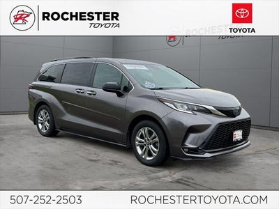 2022 Toyota Sienna XSE 7 Passenger