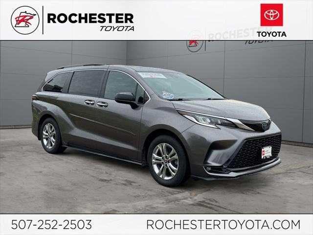 2022 Toyota Sienna XSE 7 Passenger